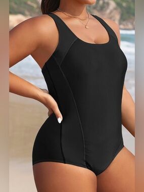 NWT- 3X Black Women's Competition, Razorback- Classic Scoop Neck